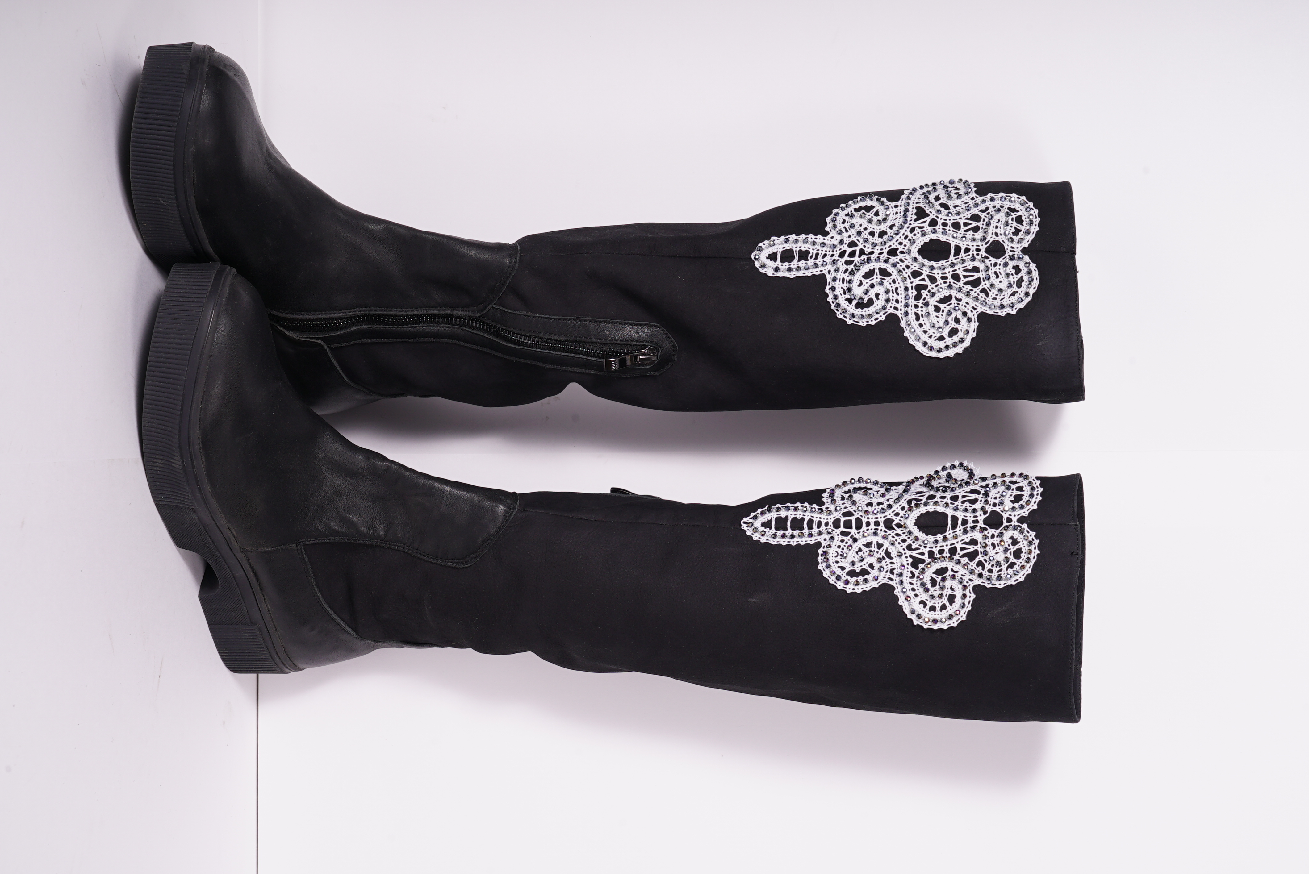 Женская демисезонная обувь с использованием в декоре ручного Вологодского  кружева